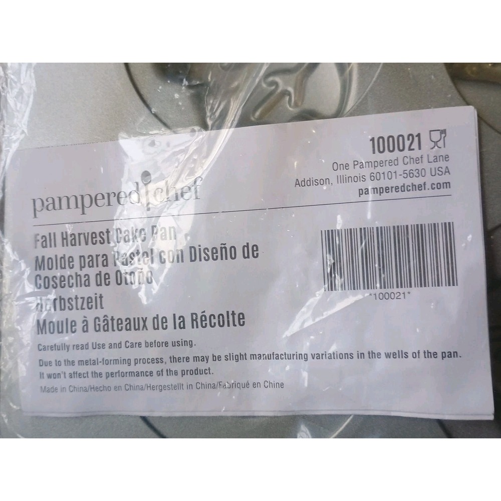NEW Pampered Chef - Fall Harvest Cake Muffin Pan #100021‎